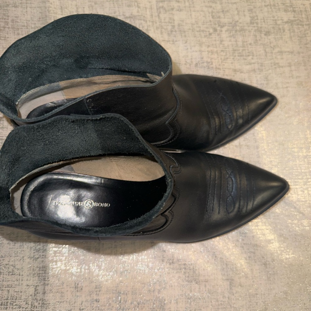Treasure & Bond Black Pointed-Toe Western Ankle Boots - Picture 16 of 16